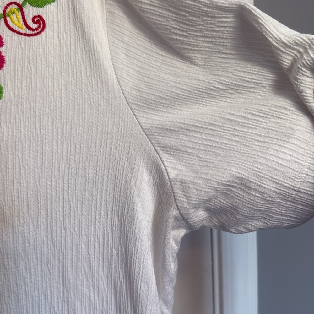 D&co Women's White Embroidered Top - Picture 4 of 6